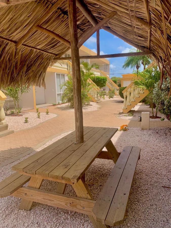 Montana Eco Resort Aruba Oranjestad Bagian luar foto