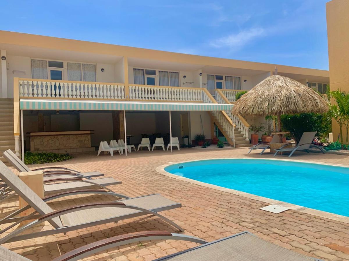 Montana Eco Resort Aruba Oranjestad Bagian luar foto